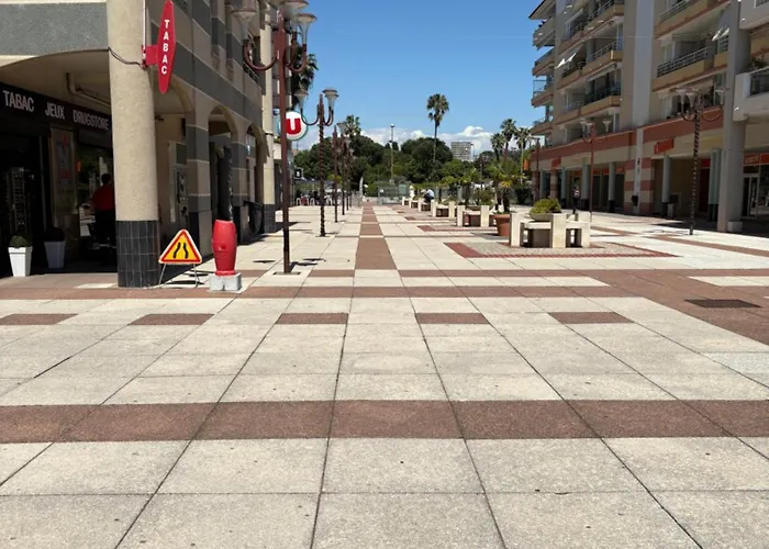 La Des Pins ז'ואן-לה-פינס